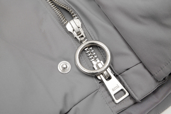 ハイクオリティダウンジャケット素材ディテール